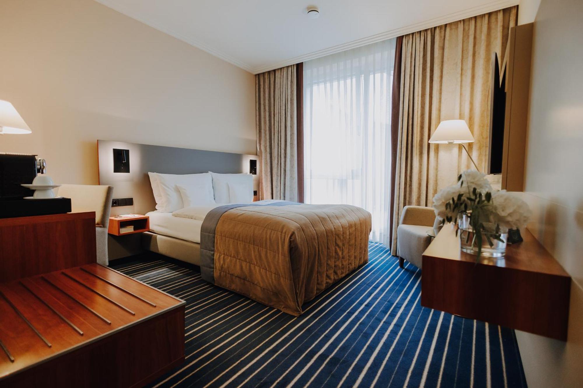 Lind Hotel Ритберг Экстерьер фото