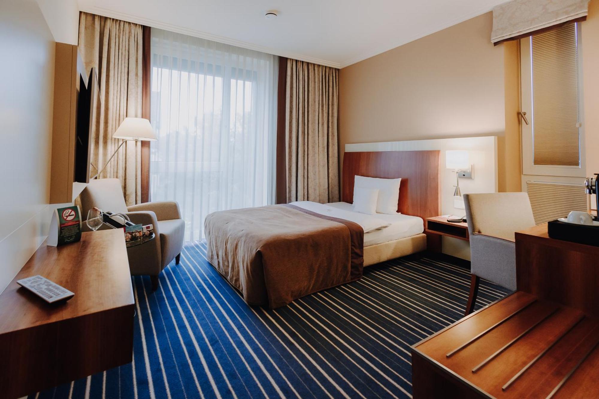 Lind Hotel Ритберг Экстерьер фото